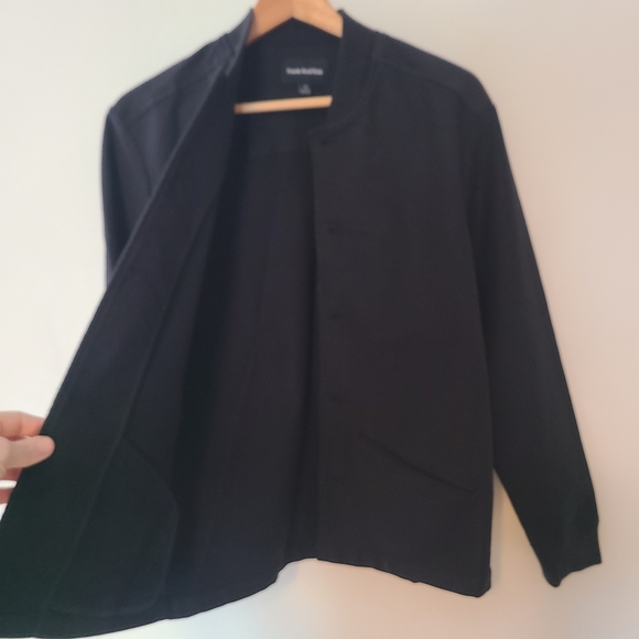 Black Jacket - Picture 4 of 5